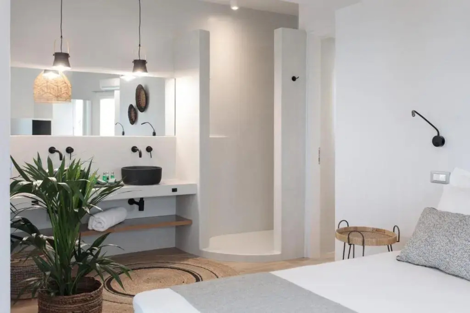 Sunday Luxury Suites Naxos