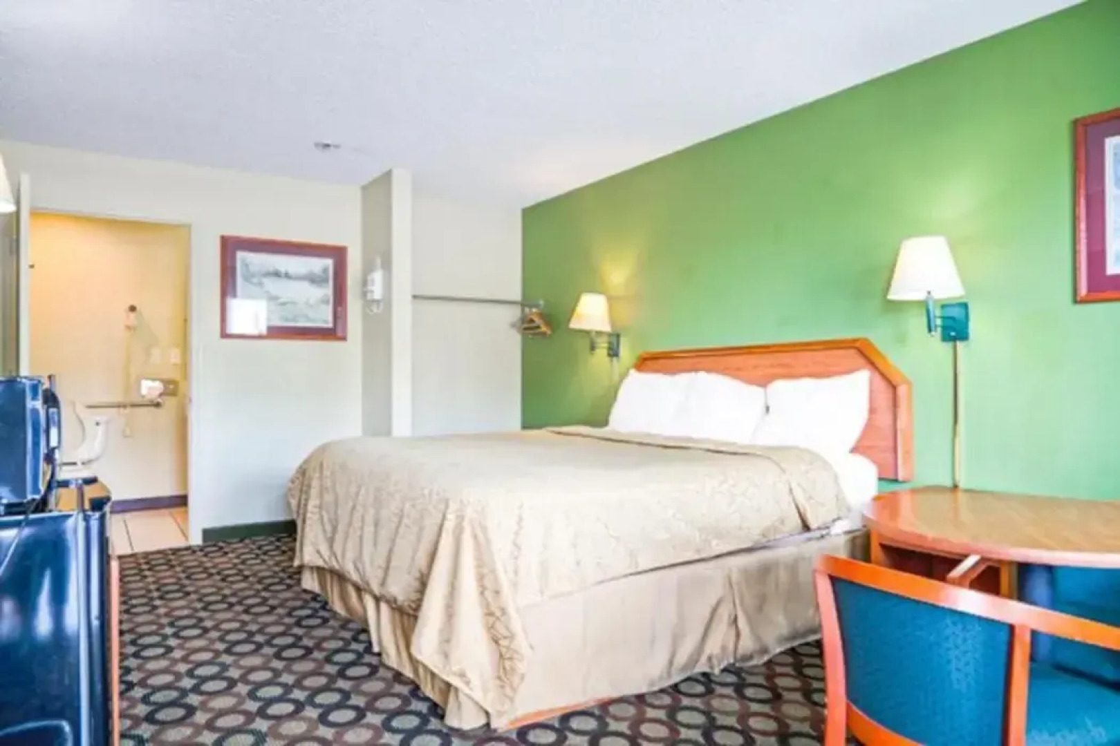 America's Best Value Inn & Suites