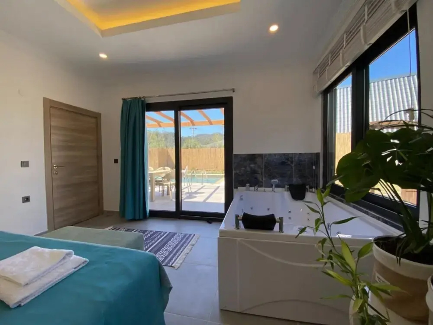 Villa With Jacuzzi Pool Backyard in Fethiye