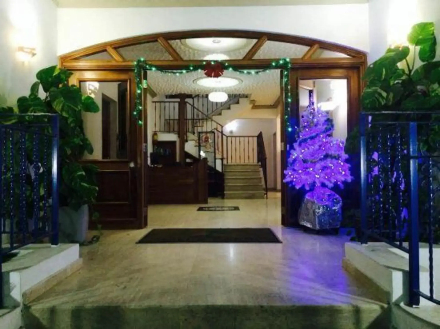 Hotel Villa Capri Salon & SPA