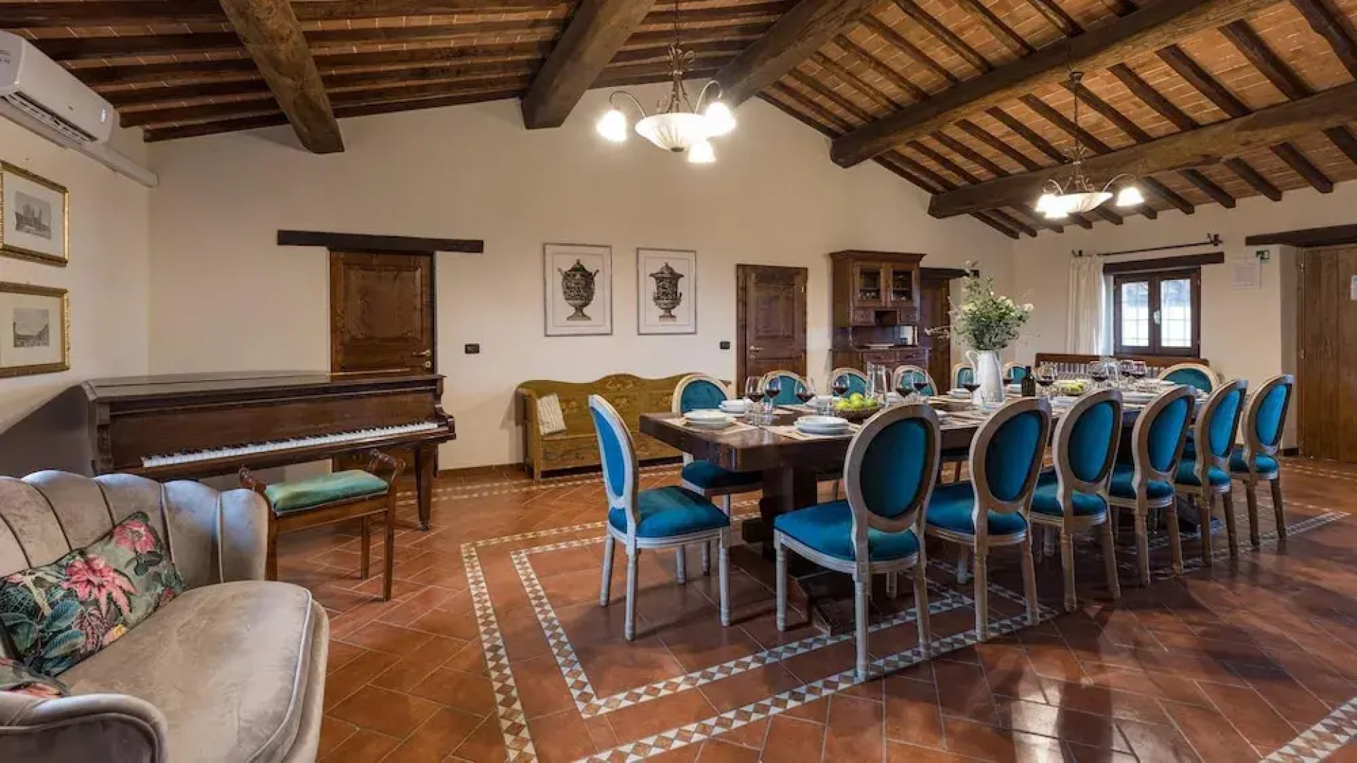 Villa Le Tornaie 14 Emma Villas