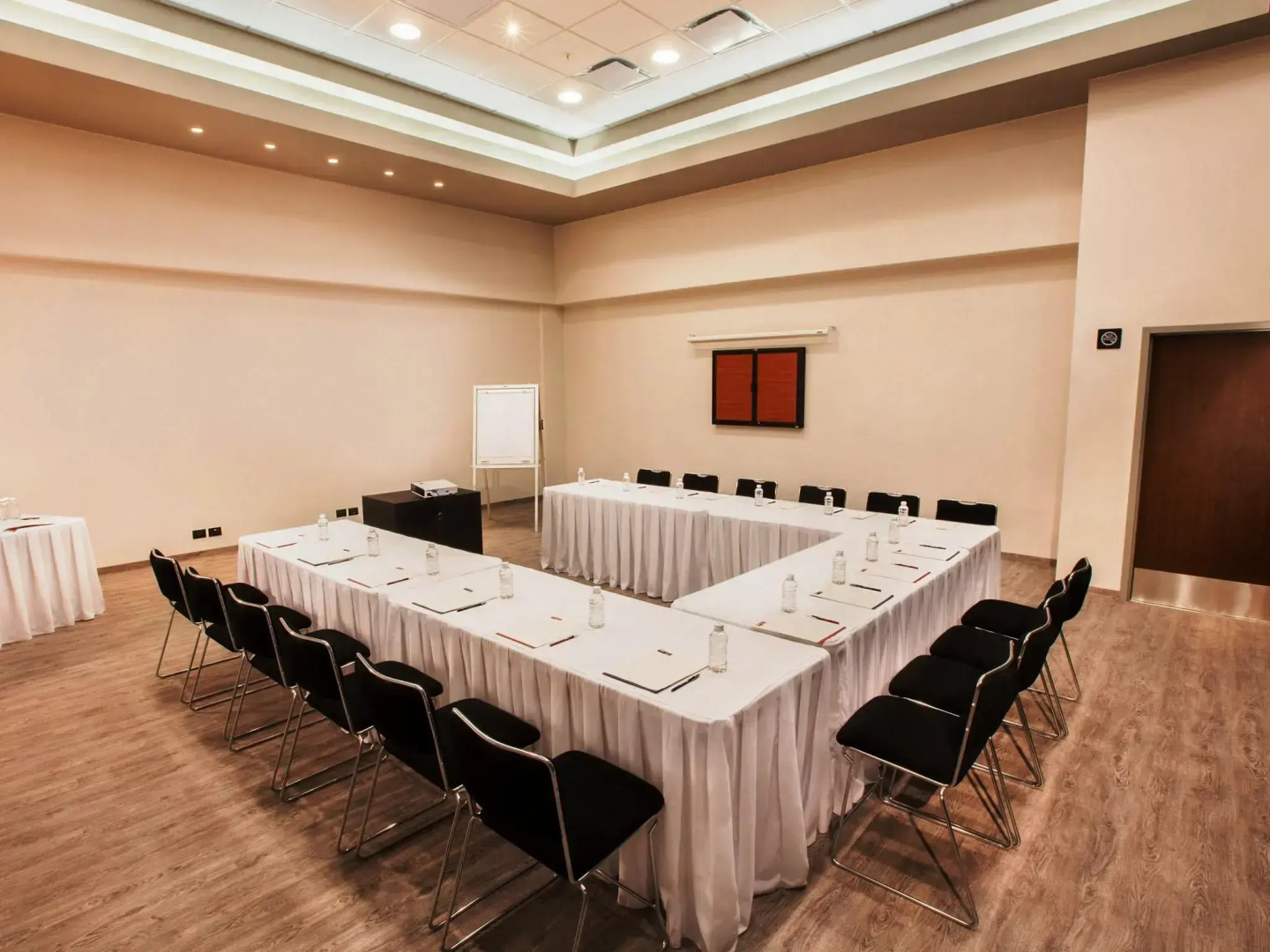 City Express Plus by Marriott Cabo San Lucas