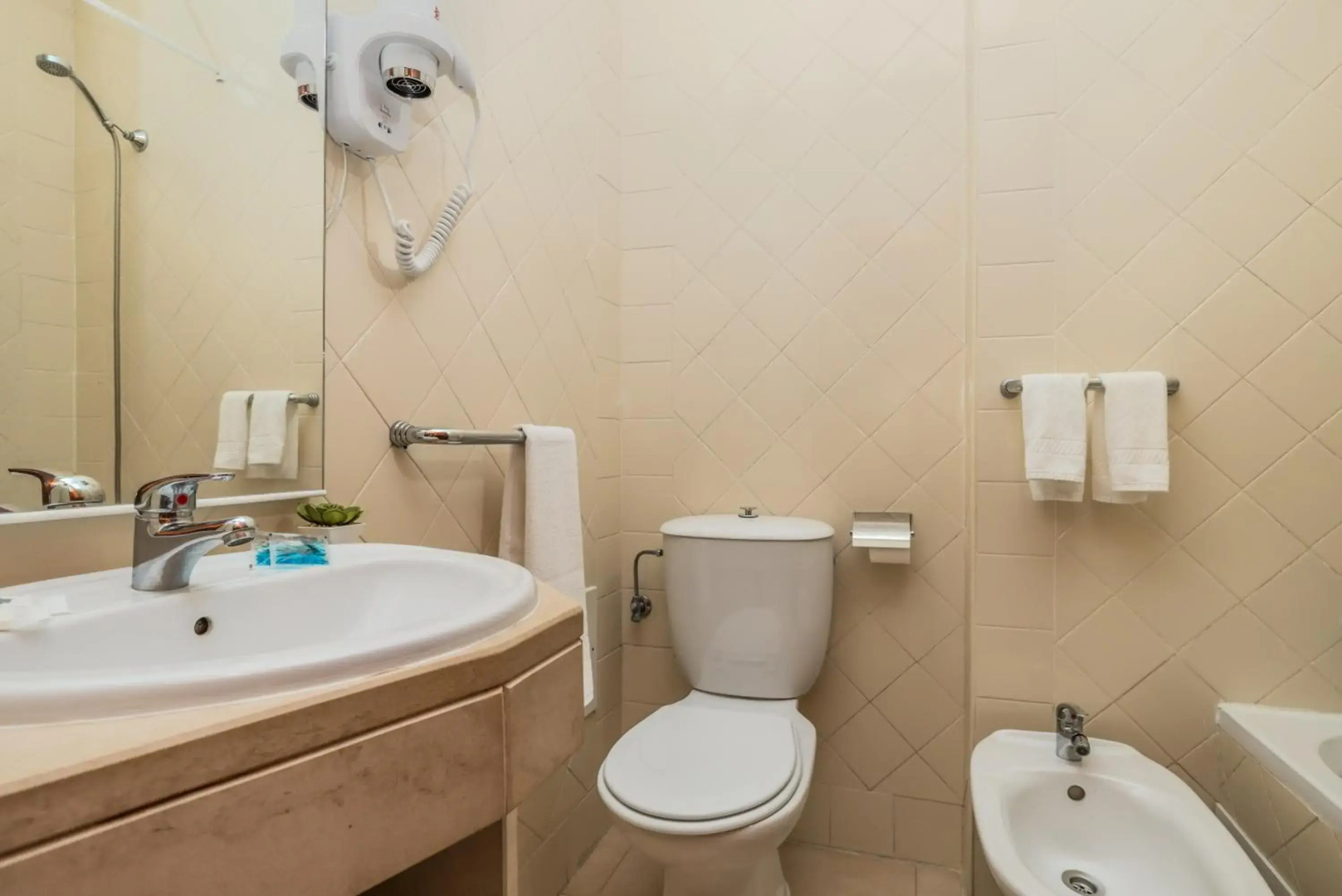 Hotel Residencial Colibri