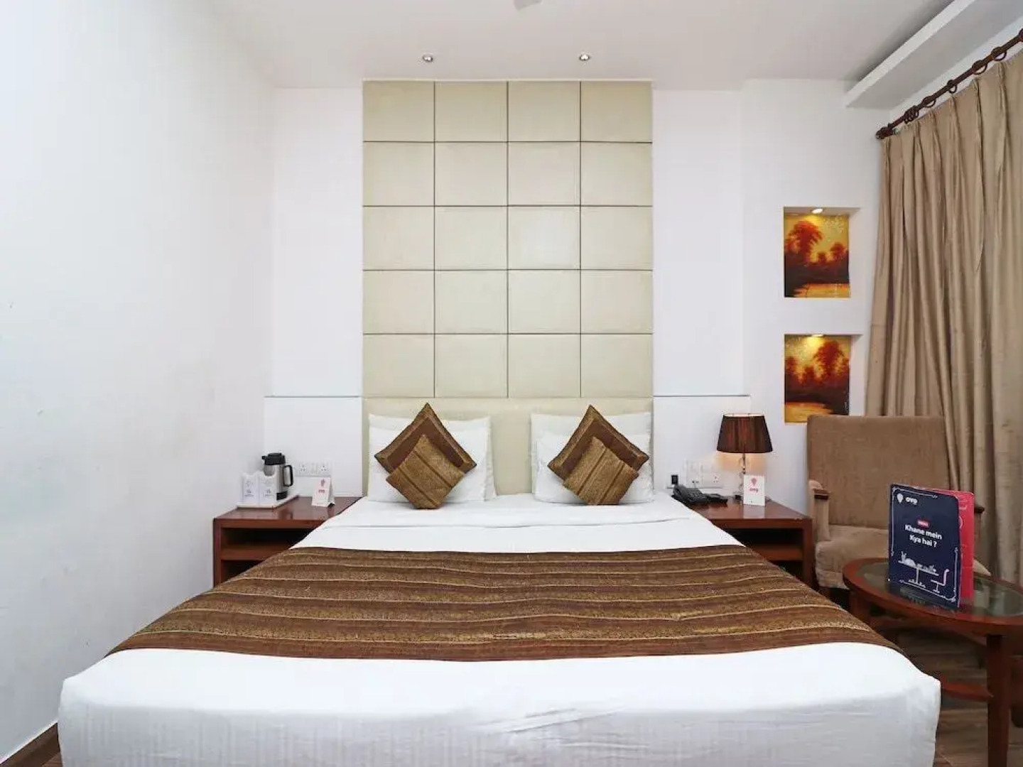 OYO 1574 Hotel Abhinandan