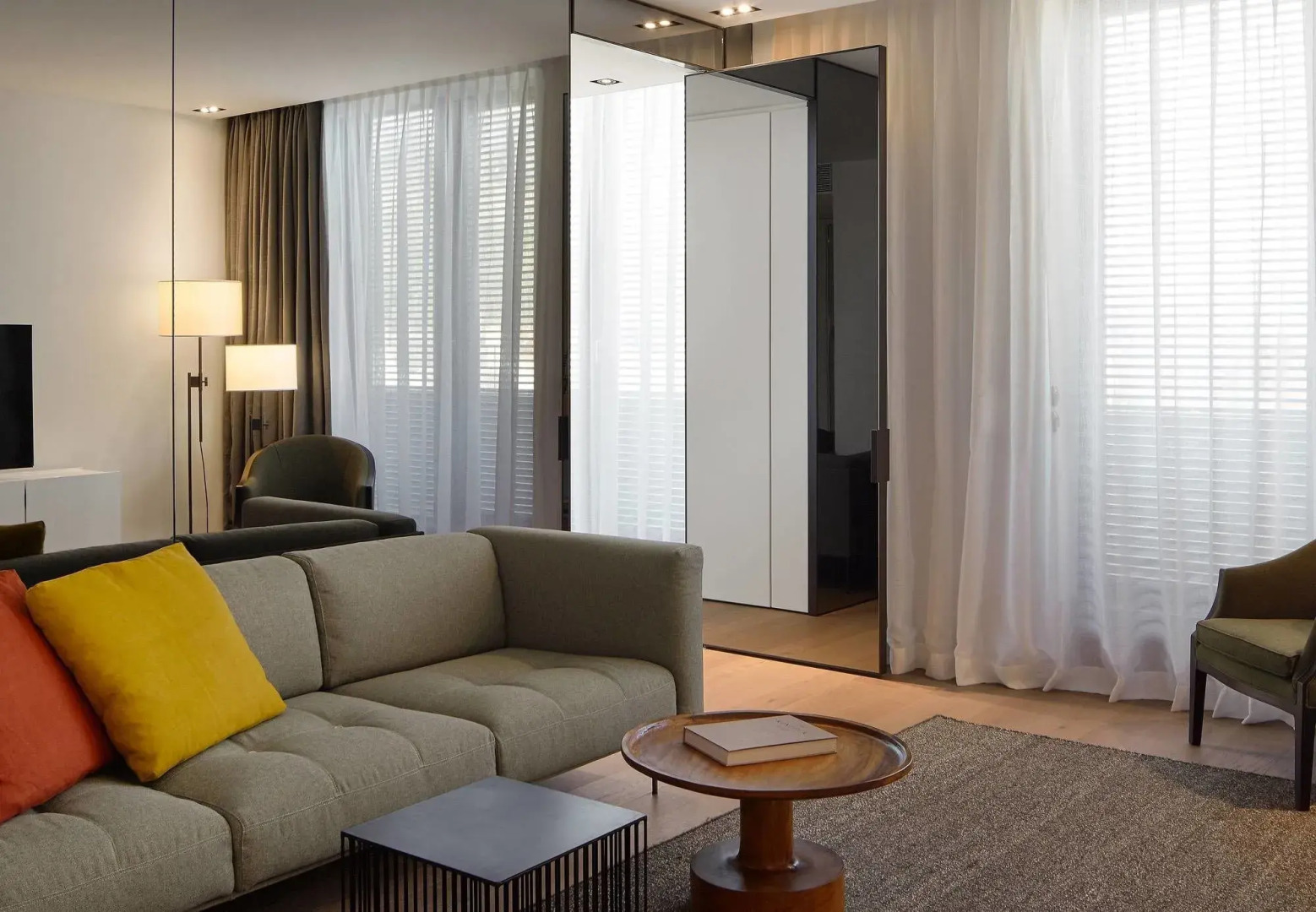 Roomers Baden-Baden, Autograph Collection