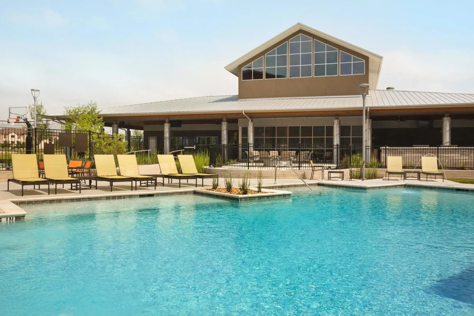 Homewood Suites by Hilton TechRidge Parmer @ I-35