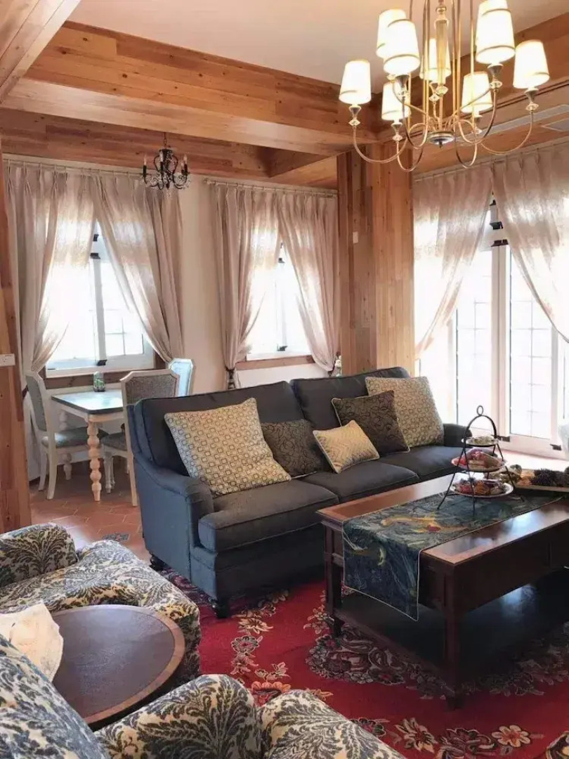 Sea & Wind Rose Villa