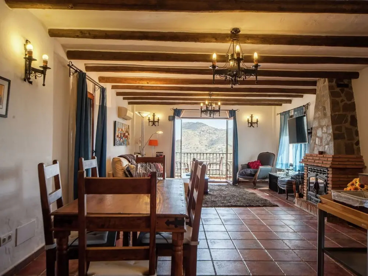 Spacious Cottage With Private Pool and Beautiful Views of Mountains and sea