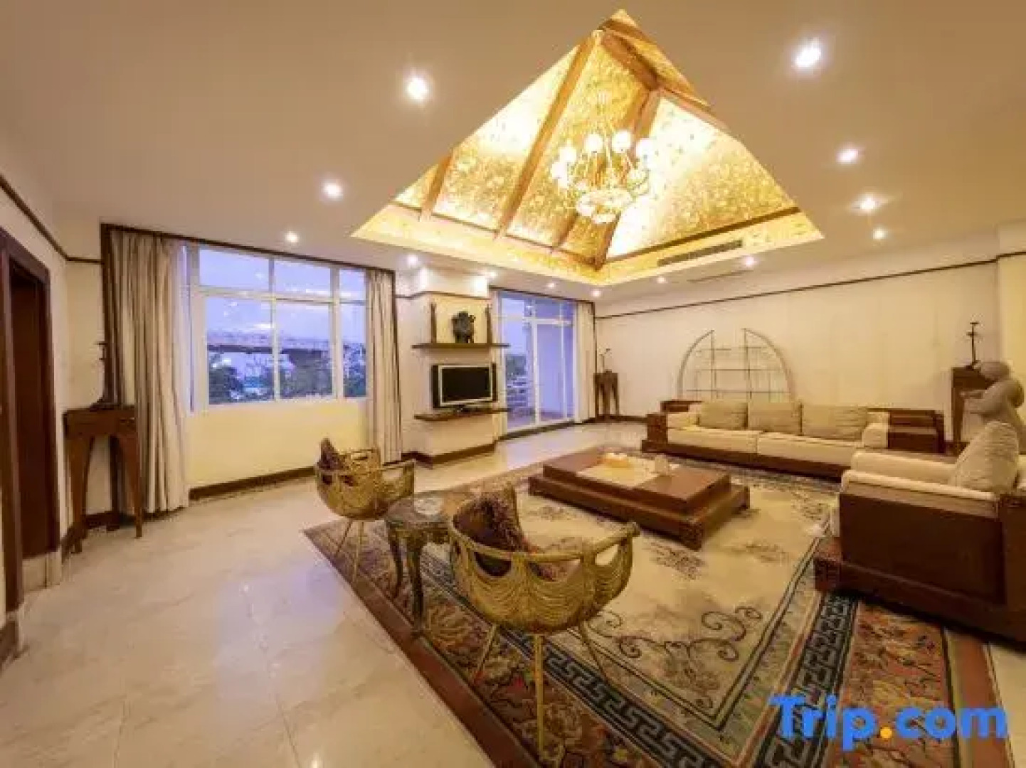 Yangpuwan Seaview Garden Hotel