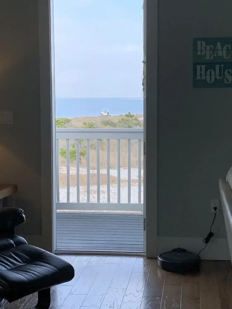 Sunset View 4 Bedroom Home by RedAwning