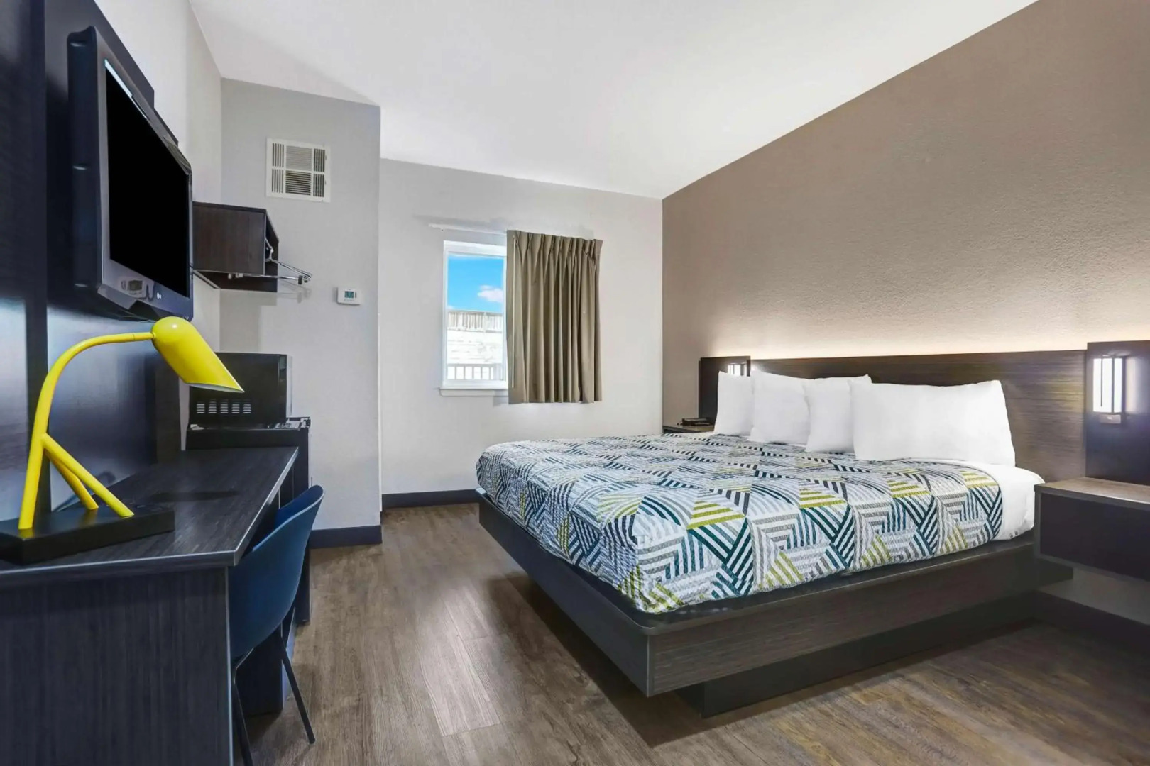 Motel 6 Weatherford, TX