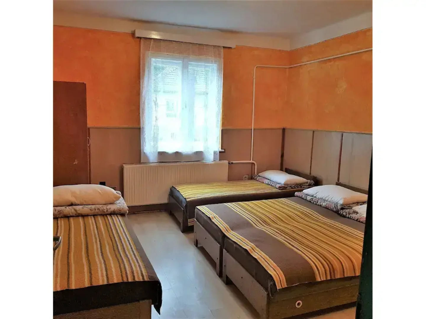 Muskátli Vendégház - Hostel