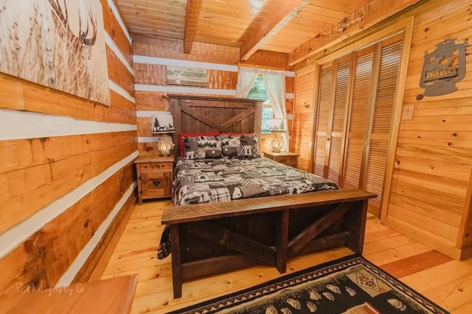 A Slice Of Heaven 2 Bedroom Cabin by RedAwning