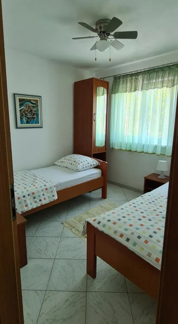 Holiday house More - with large terrace : Necujam, Island Solta