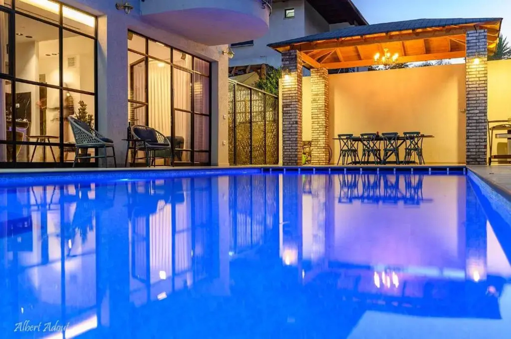 סוויטת הרמס- סוויטת פאר עם בריכת שחיה פרטית