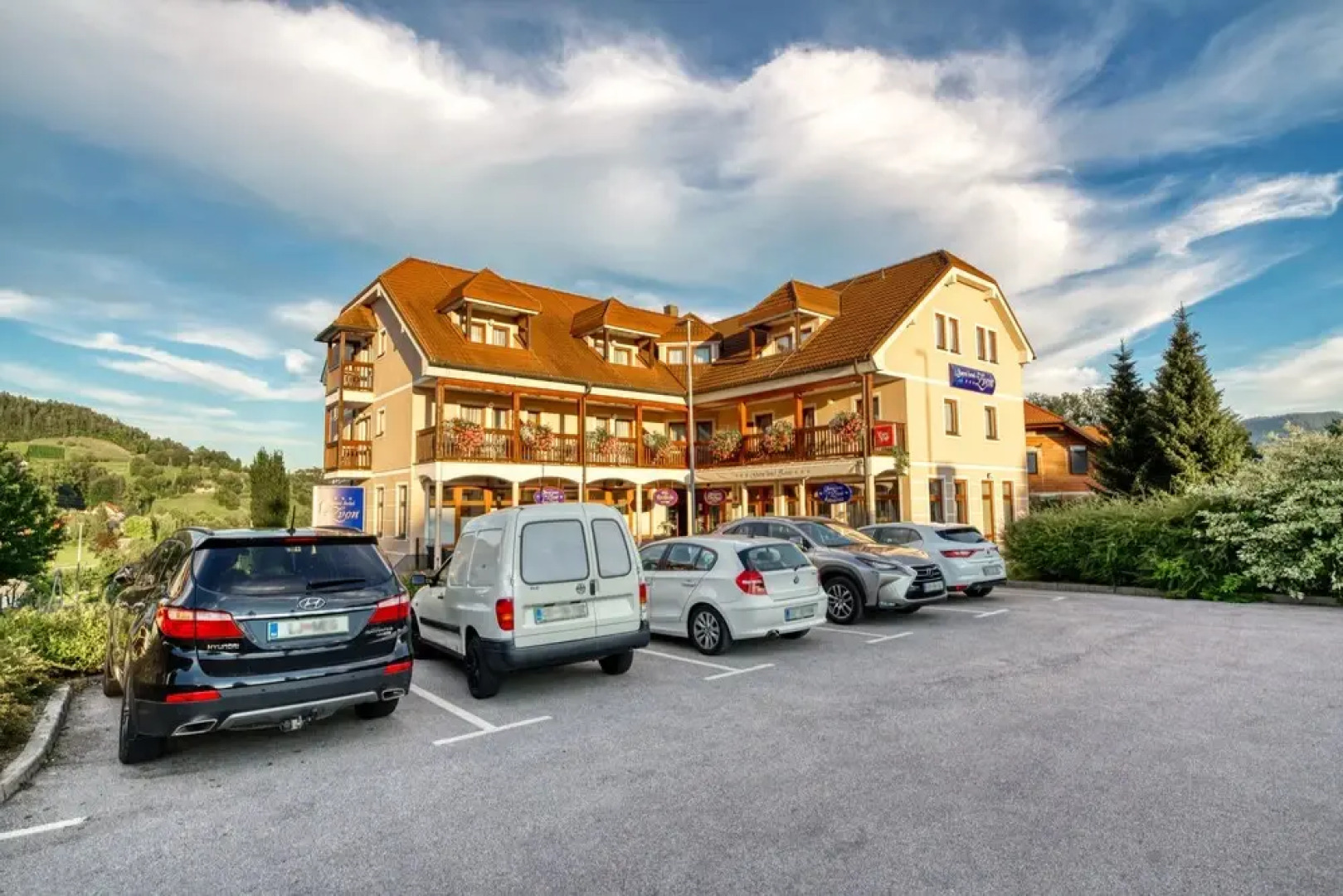 Garni Hotel Zvon