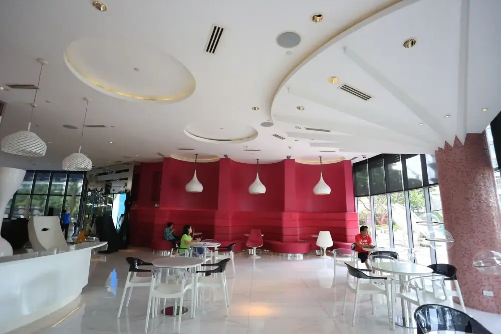 Maui Condotel @ Azure Urban Resort Residence