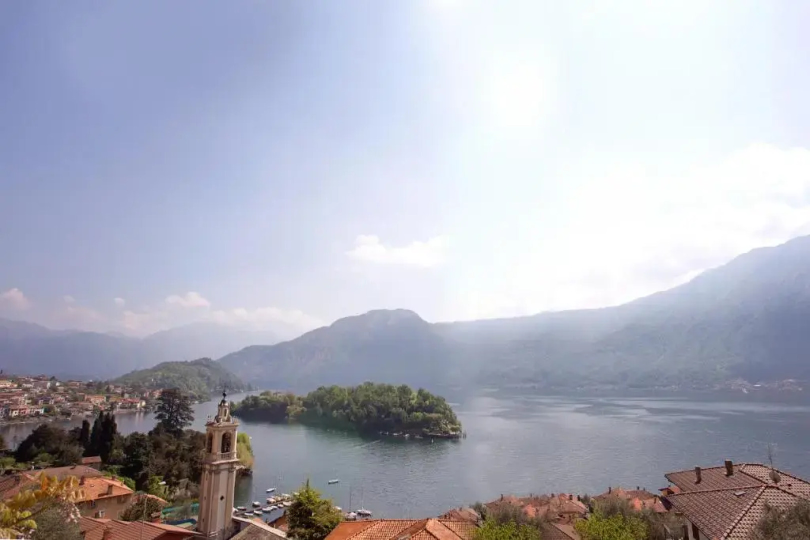 Sala Comacina Apartment No 1 (Sleeps 10)