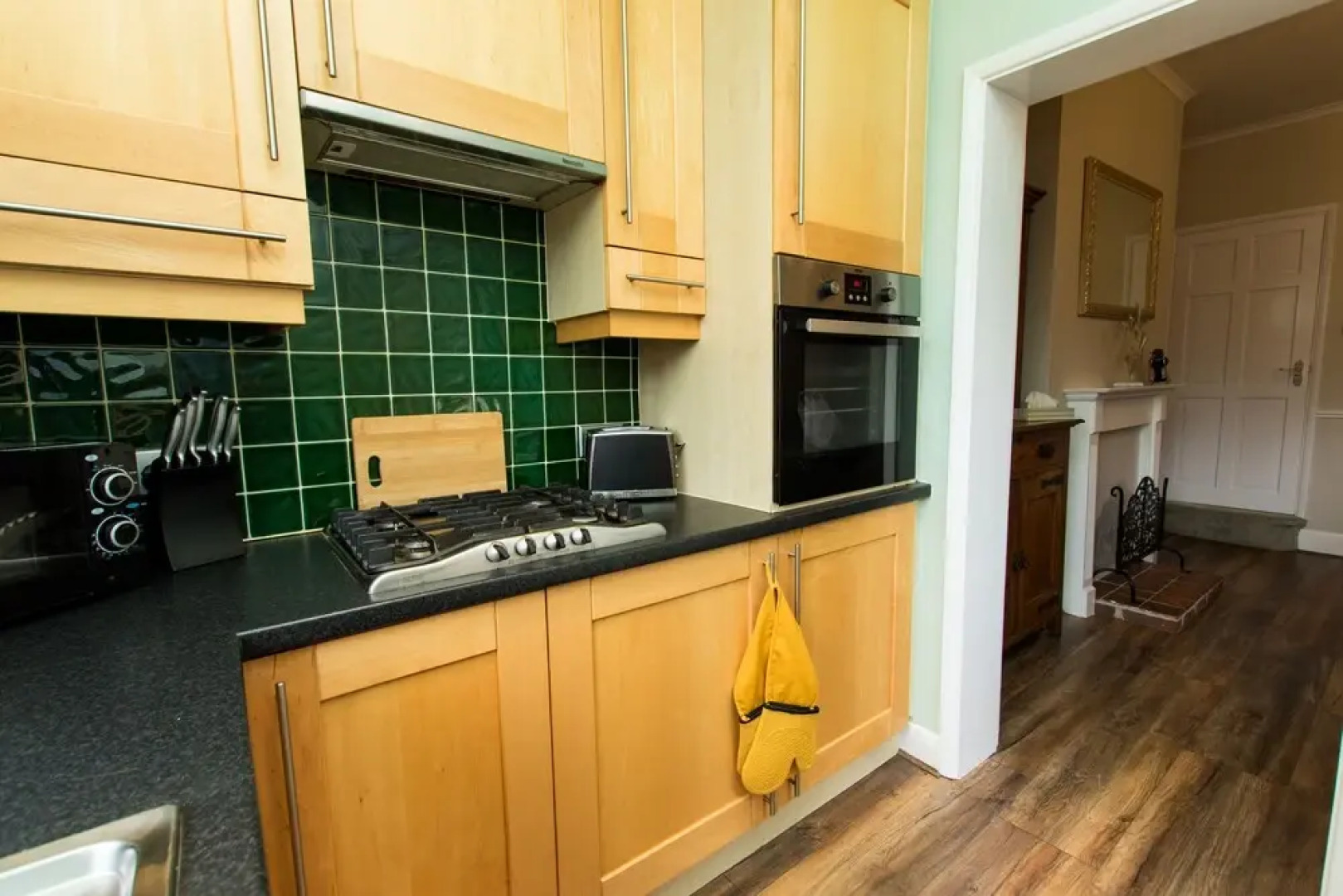 Captivating 2-bed House in Chesterfield