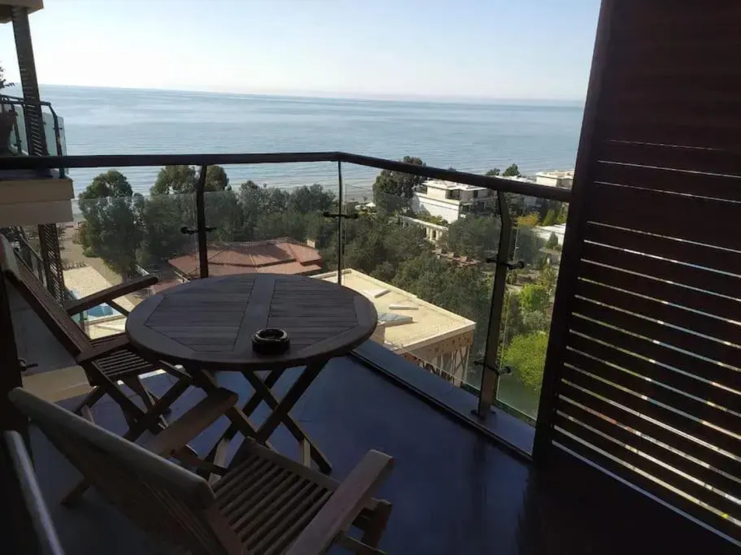 Leo Group BEST STUDIO 1201 Dreamland Oasis CHAKVI