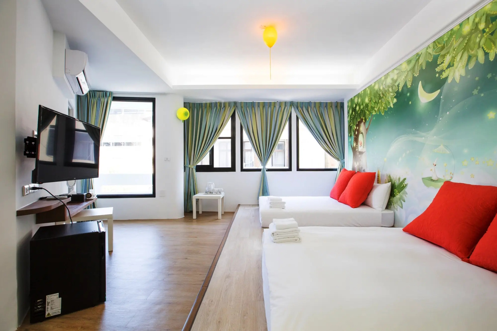 Live in the happiness