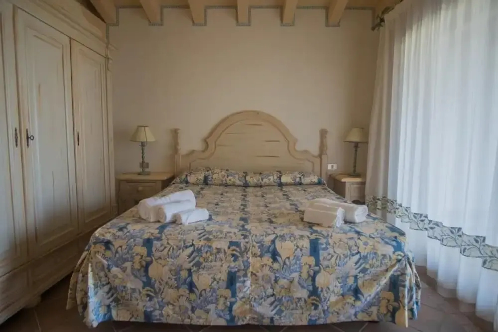 Beautiful Il Giardino Degli Oleandri 1 Bedroom Sleep 4, Plus Extra Child