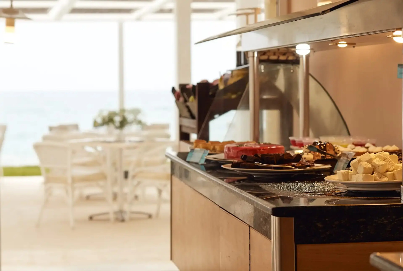 Giannoulis – Grand Bay Beach Resort - Adults Only