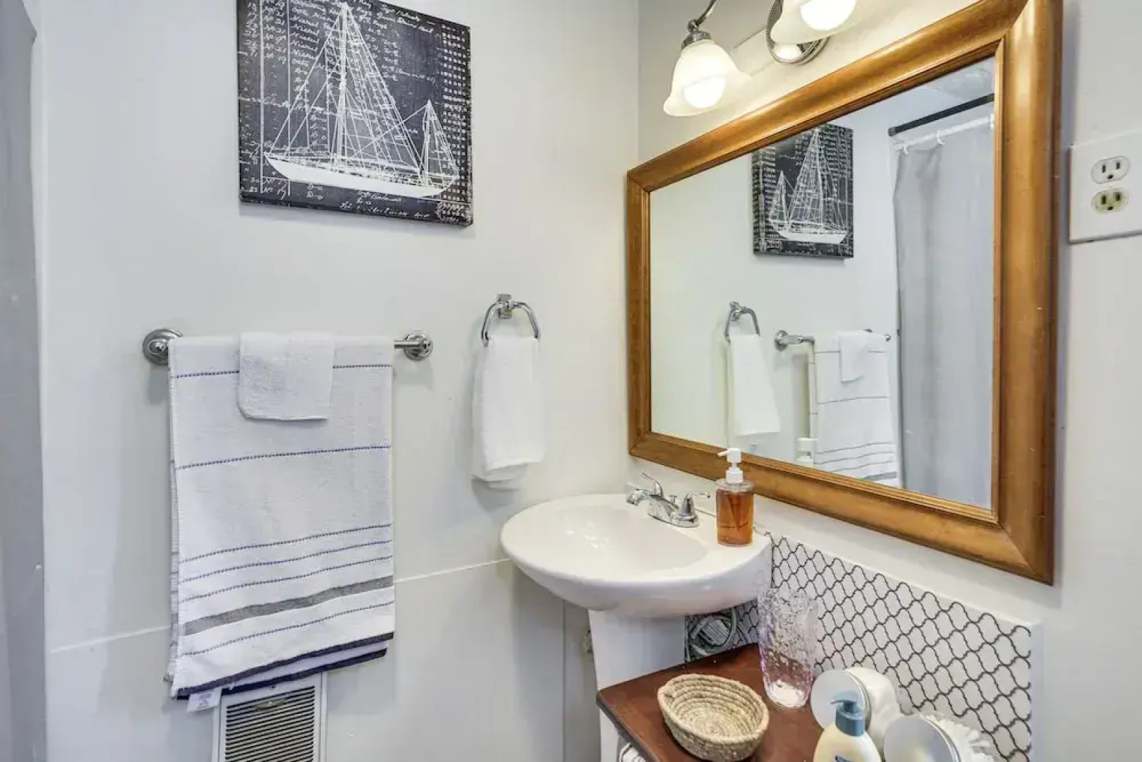 Riverfront Topsham Home ~ 28 Mi to Portland!