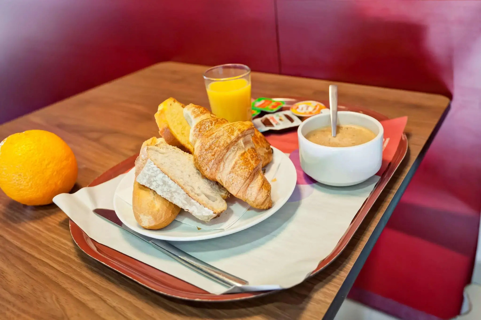 Campanile Geneve - Ferney-Voltaire