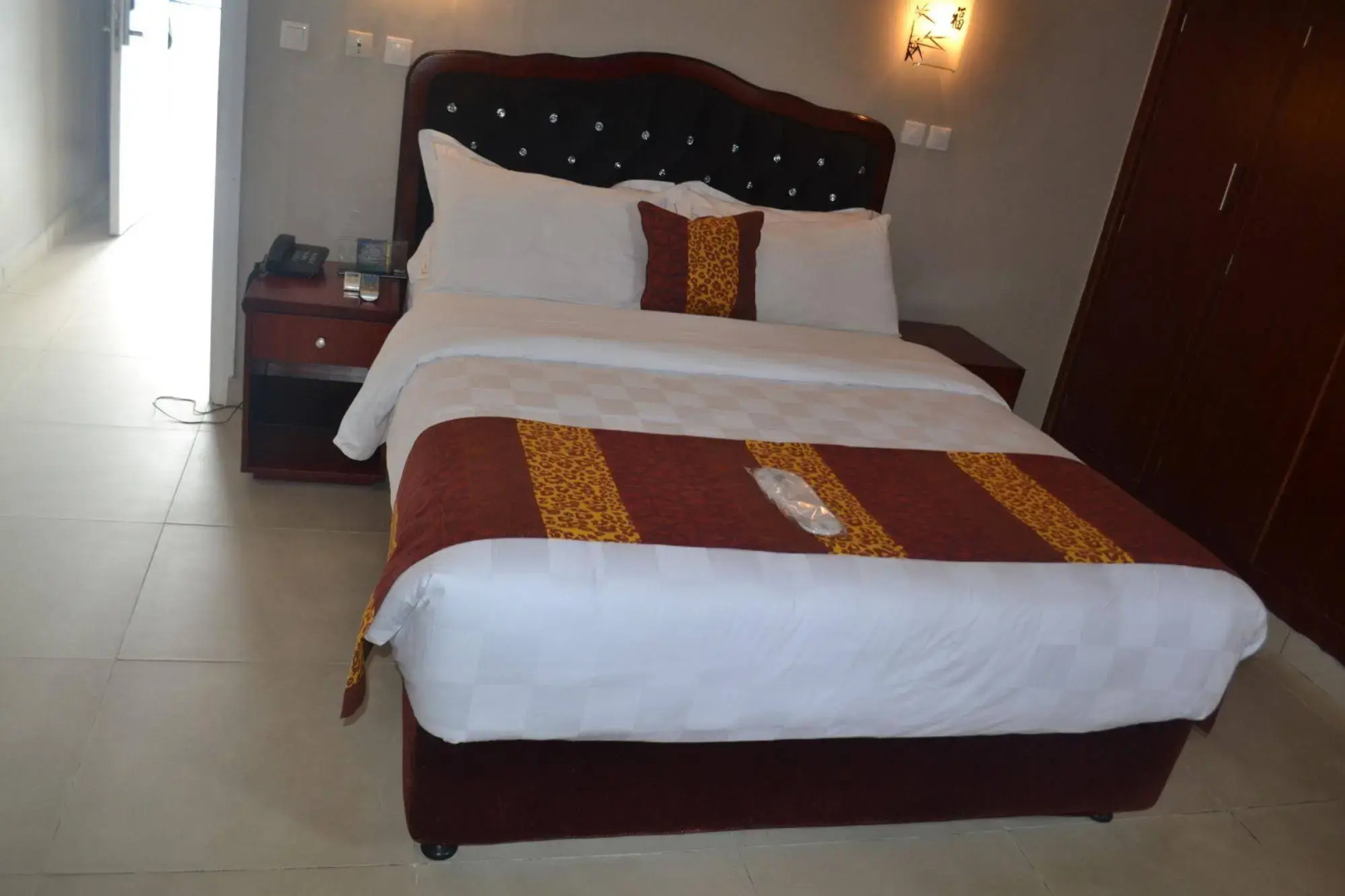 Hôtel La Falaise Bonanjo