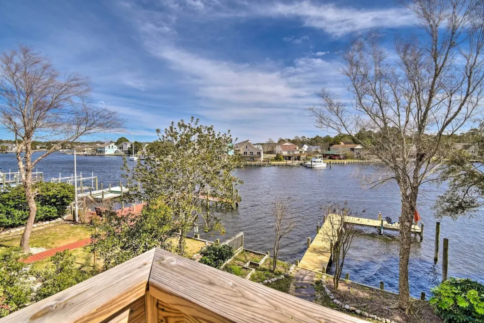 Canal-front Paradise w/ Dock in Kill Devil Hills