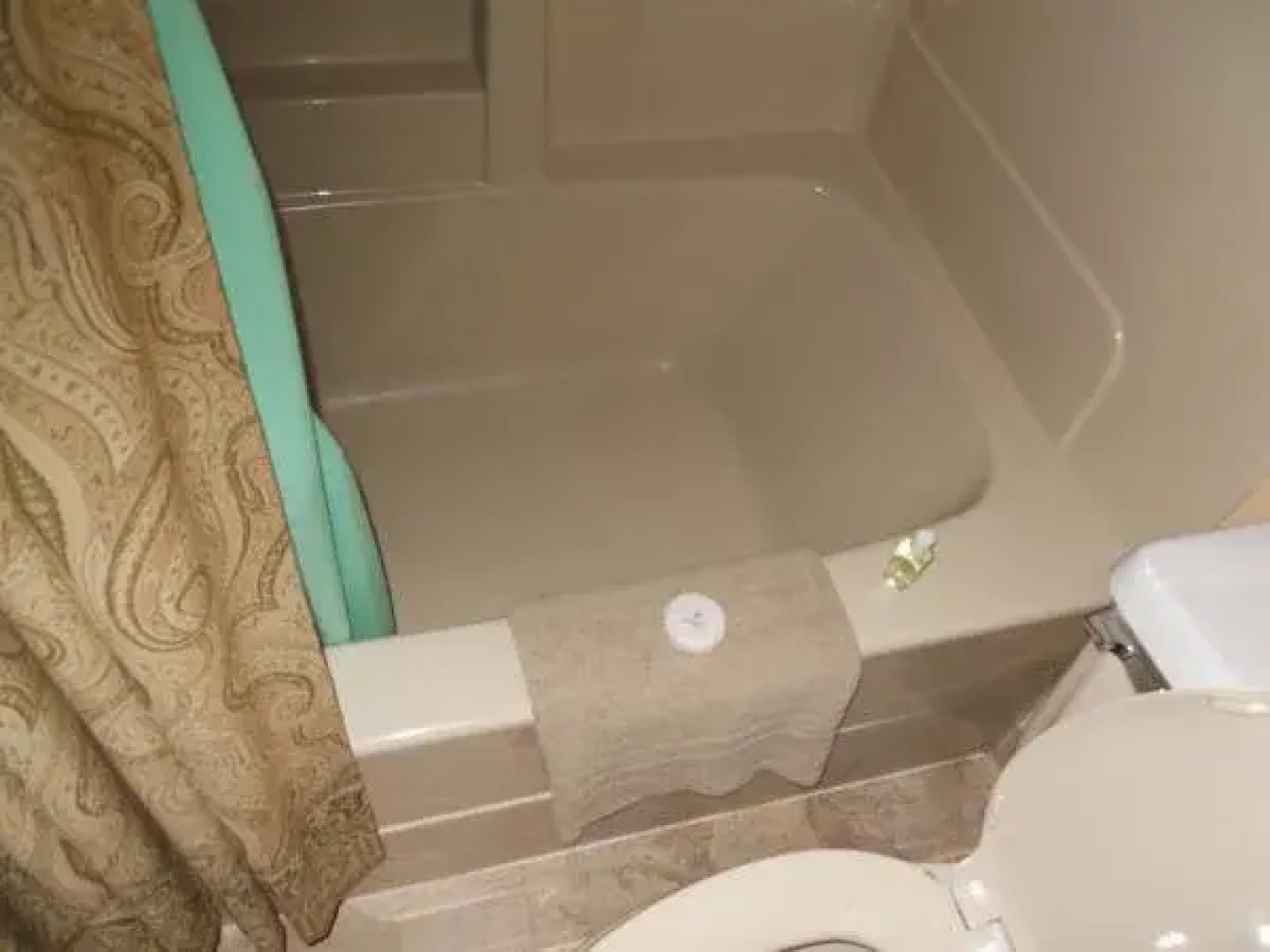 Autumn Breeze Motor Lodge