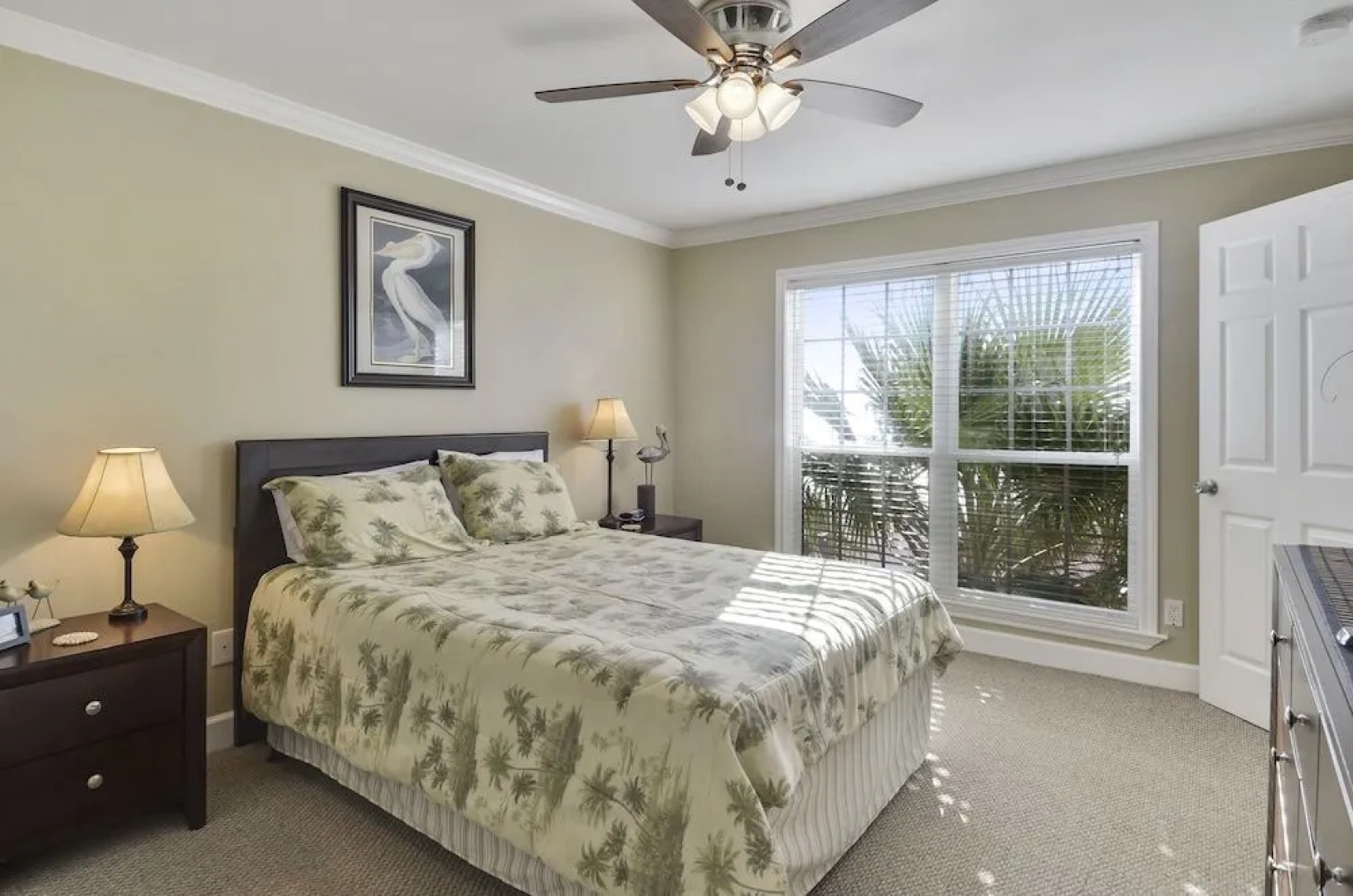 The Regal Seagull by RedAwning