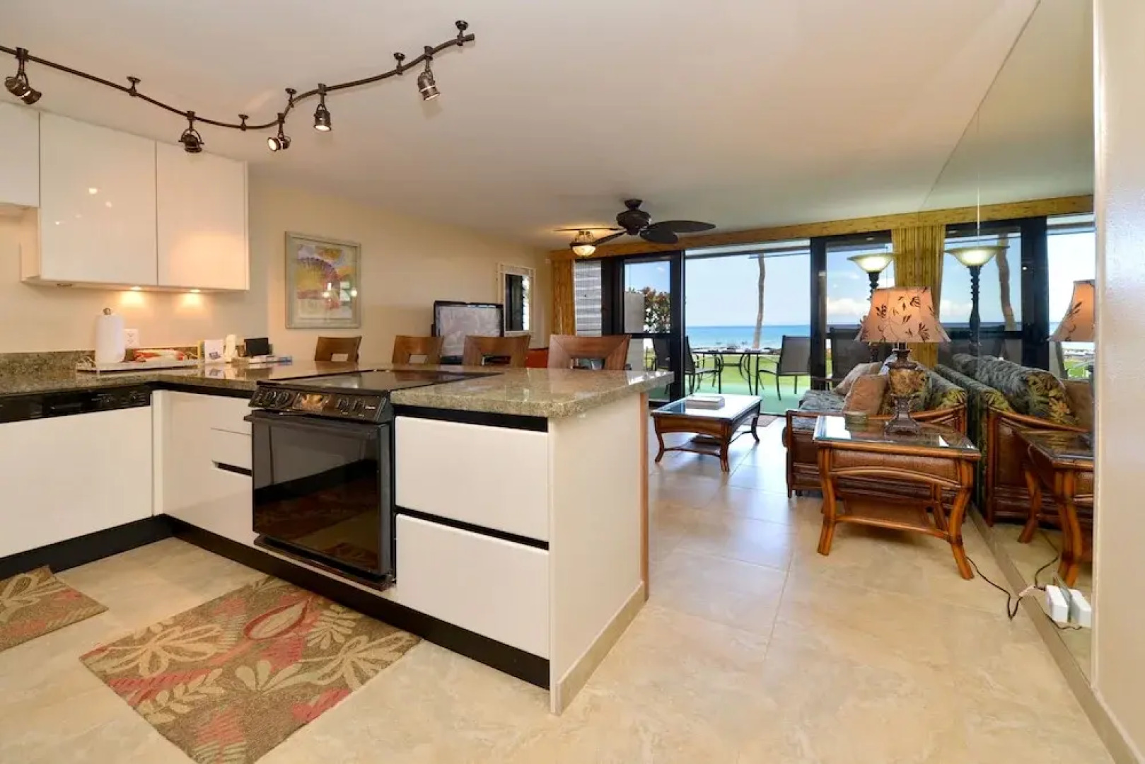 Kaleialoha #114 1 Bedroom 1 Bathroom Condo by Redawning