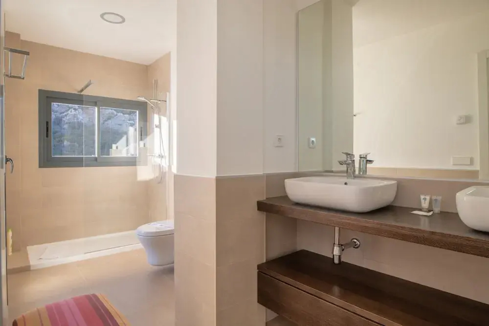 Bahia de las Rocas 2260