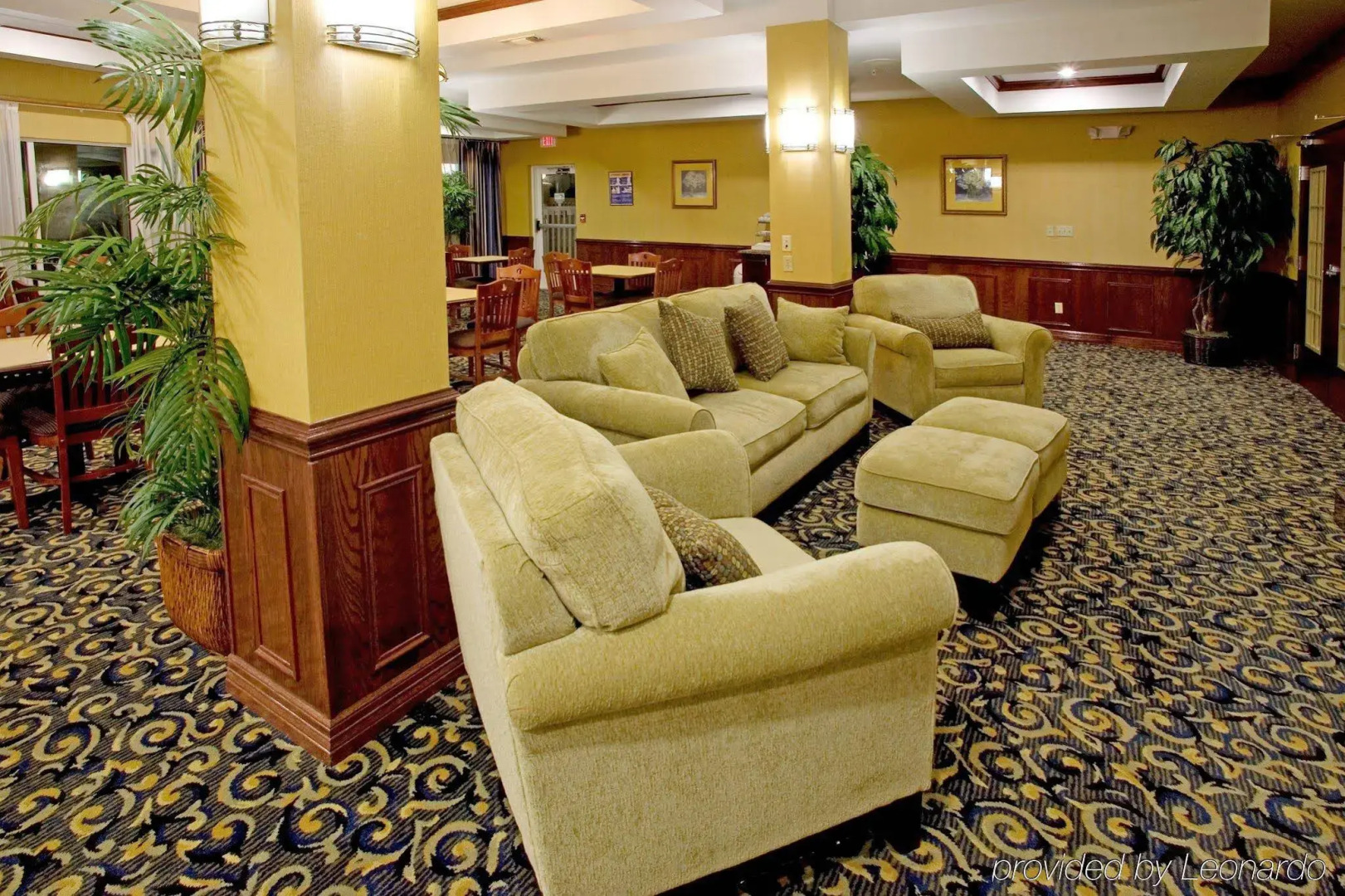 Holiday Inn Express Hotel and Suites Falfurrias