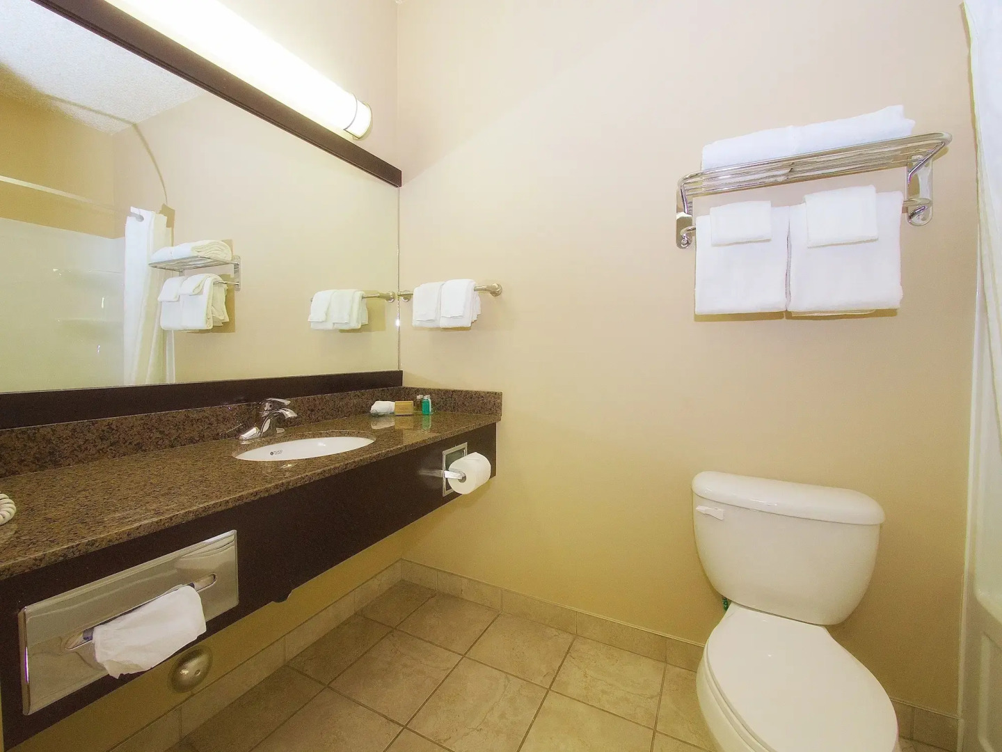 BCMInns Lac La Biche