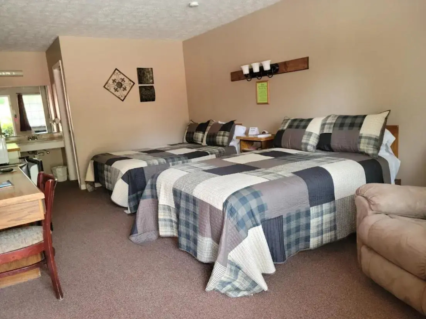 Bay Springs Country Inn & Marina