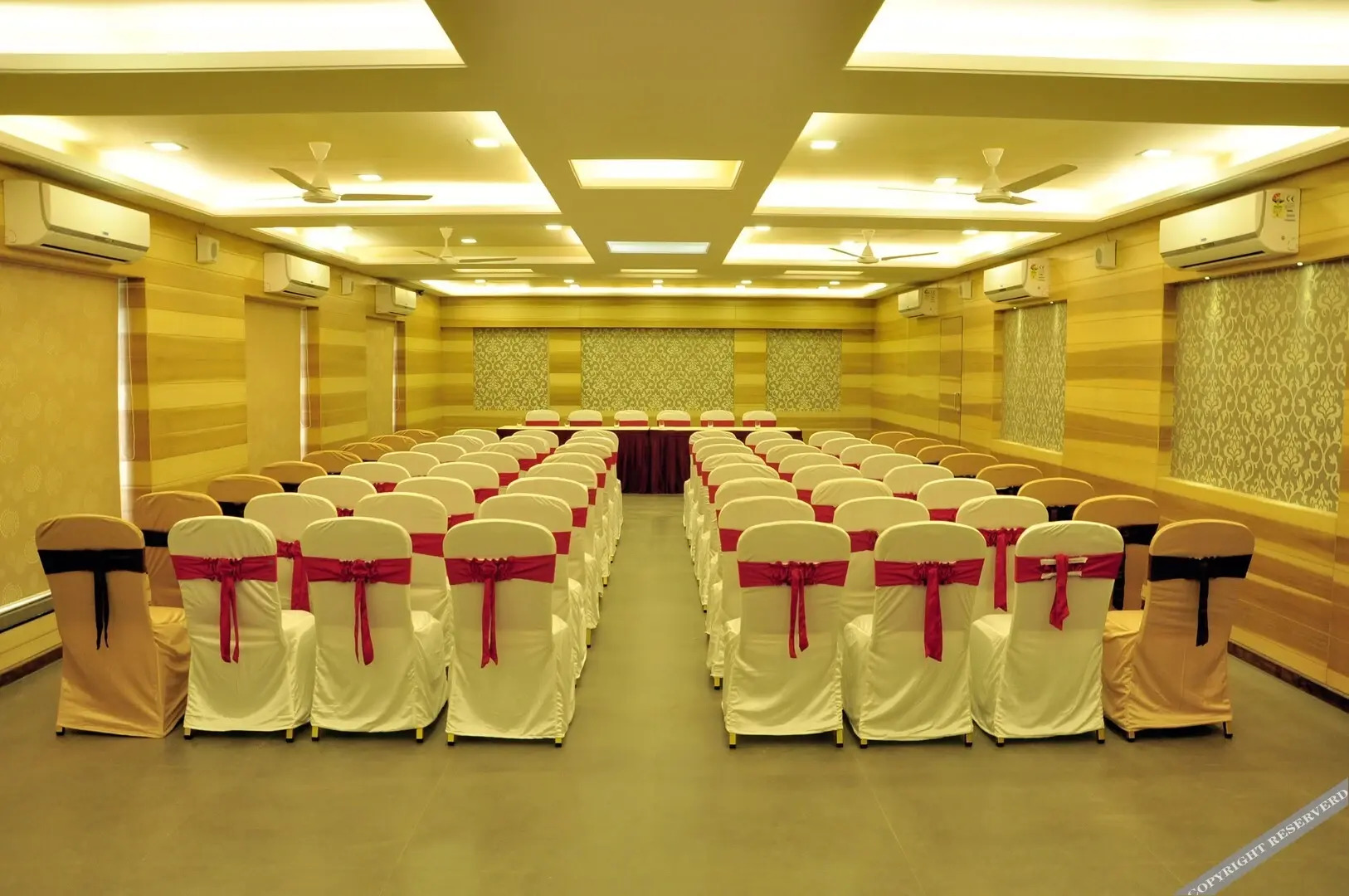 Lumbinis Grand Hotel