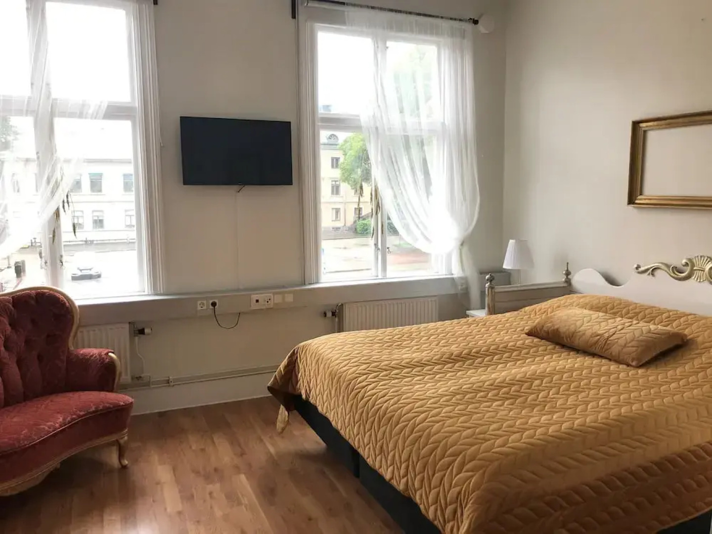 Järnvägshotellet B & B