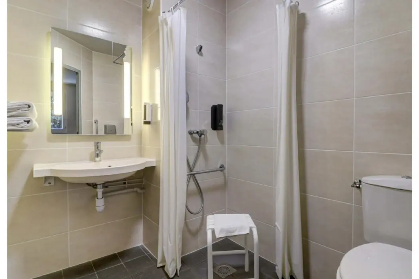 B&B HOTEL Beaune Nord