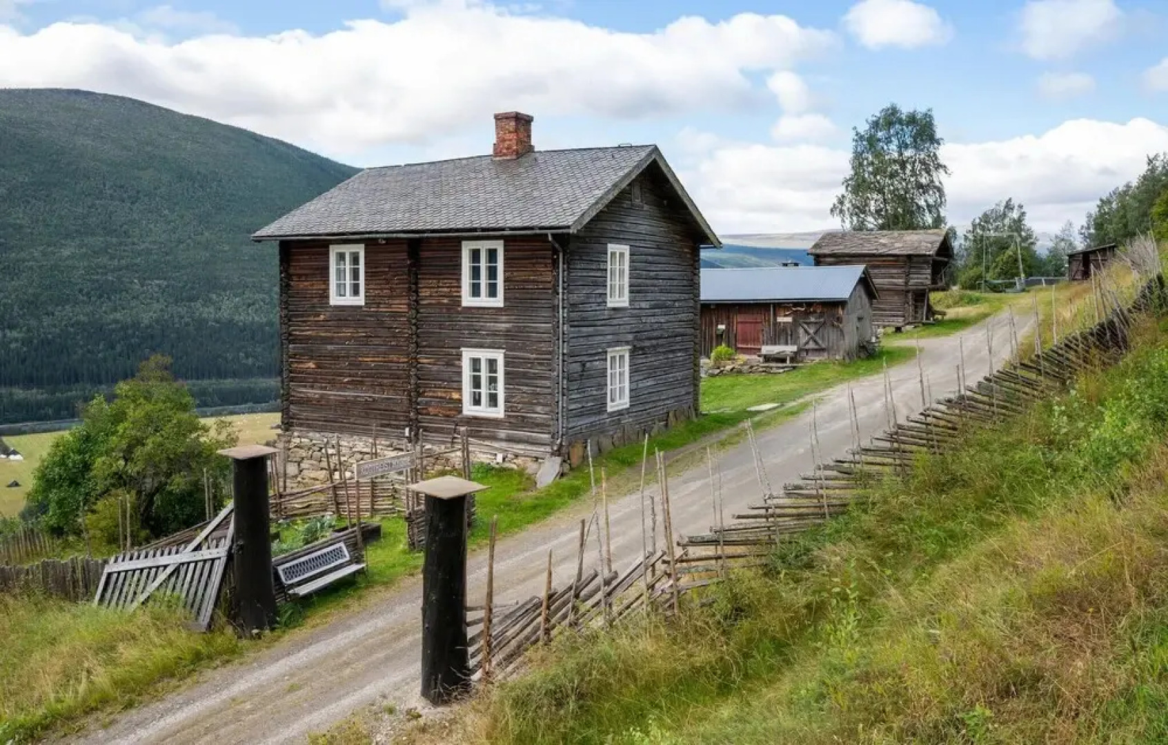 Amazing Home in Kvam With 4 Bedrooms and Wifi