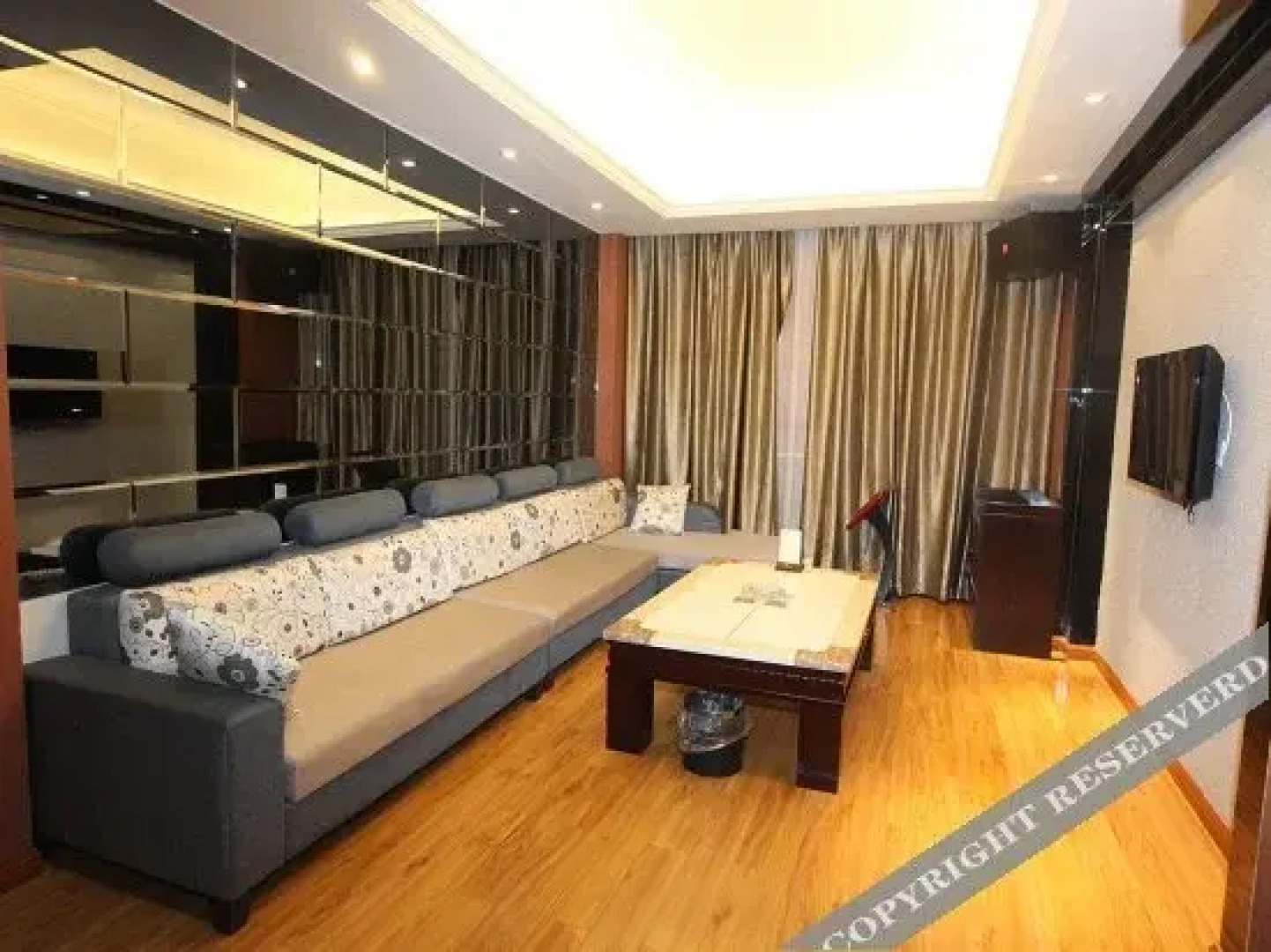 Yijing Holiday Hotel