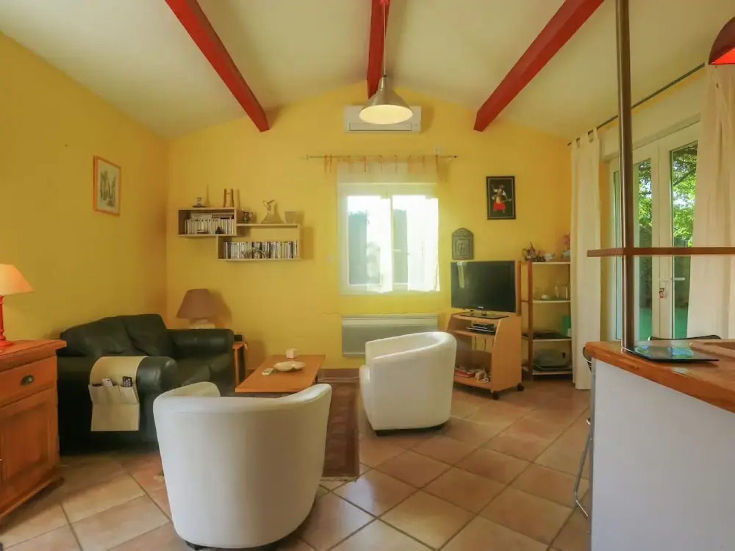 Spacious Holiday Home in Vaison-la-romaine With Garden