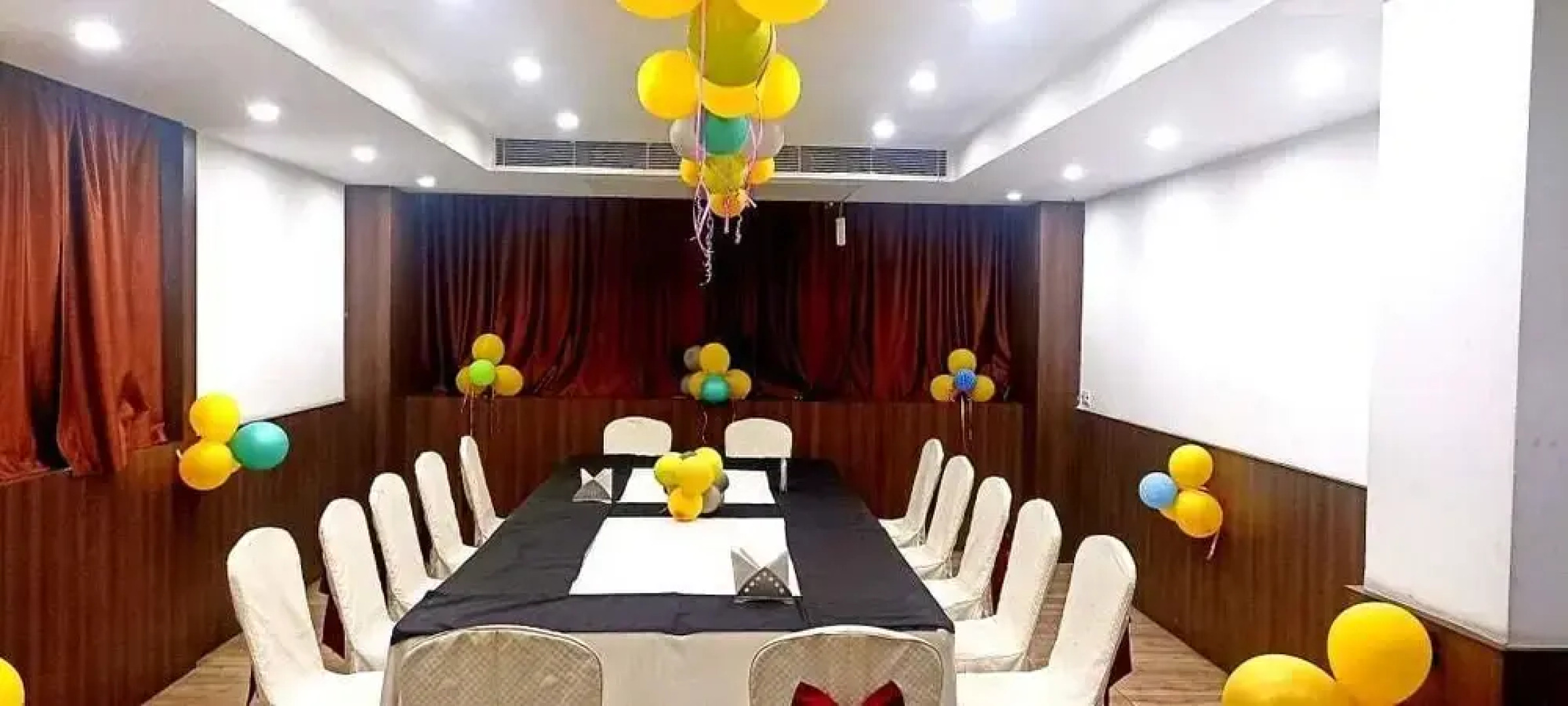 Hotel Ambassador Royale