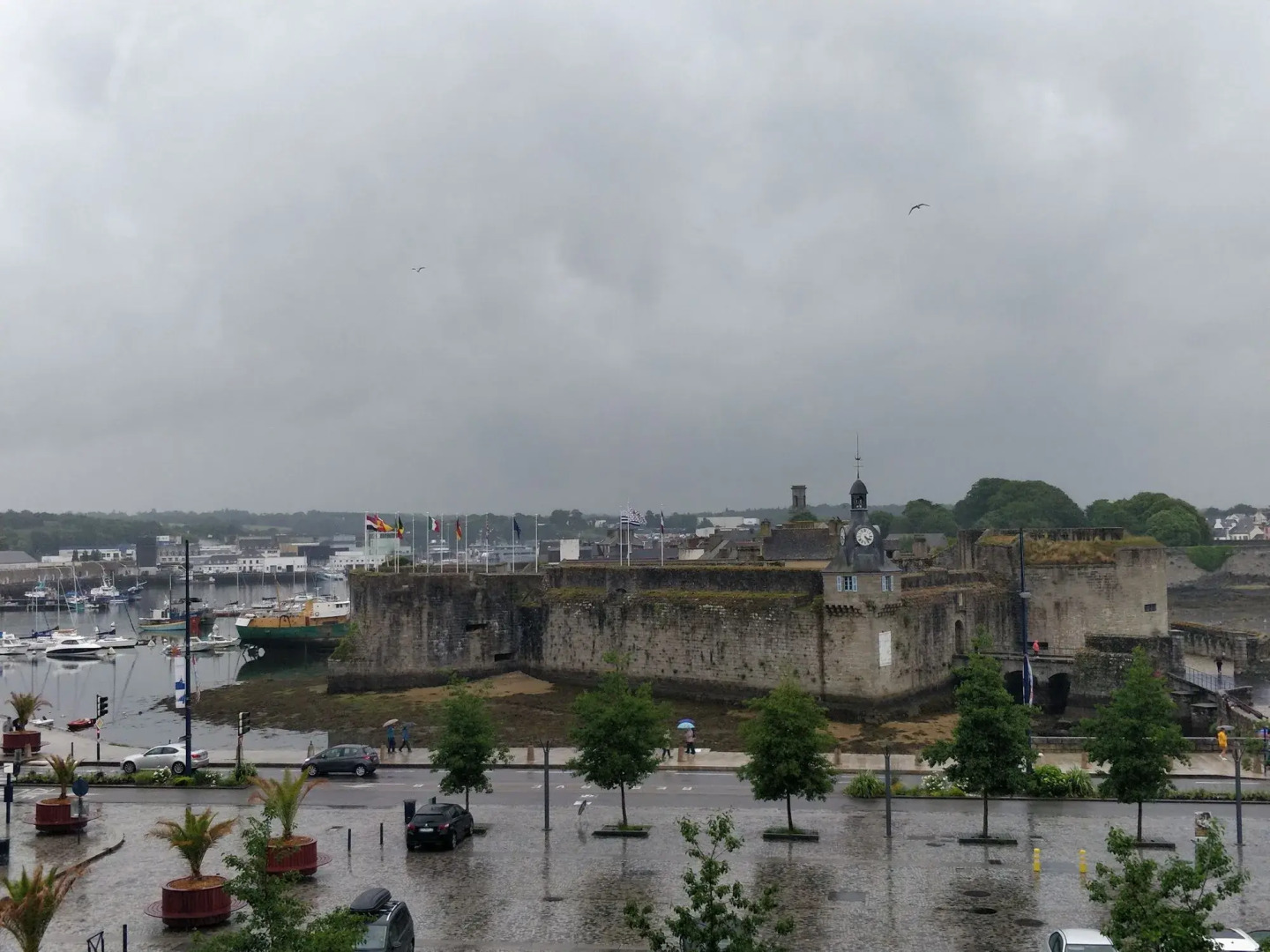 Les Grands Voyageurs