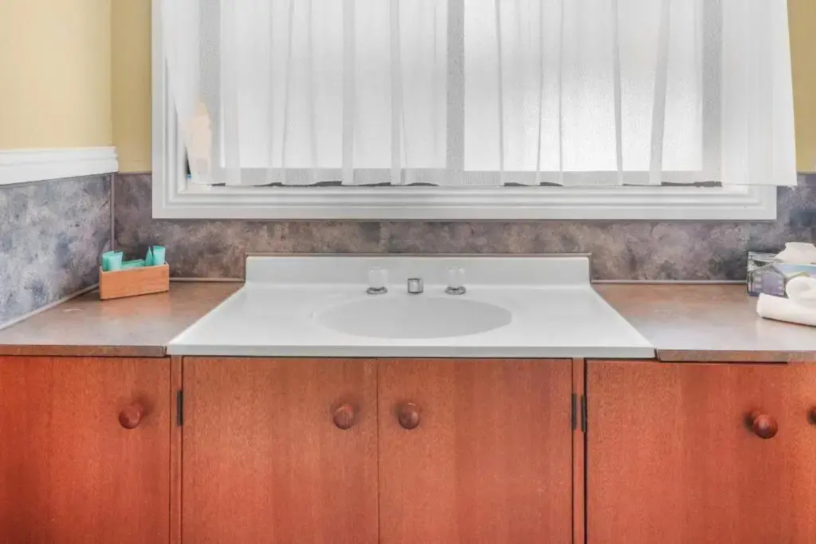 Kellraine Holiday Units