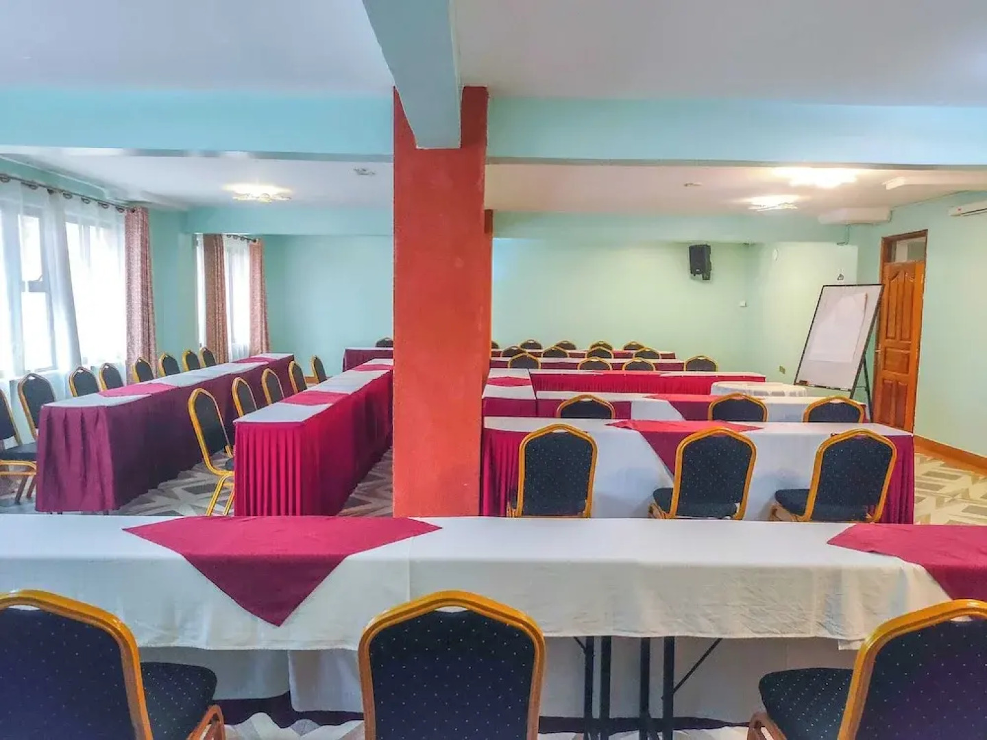 Breeze Hotel Nyahururu