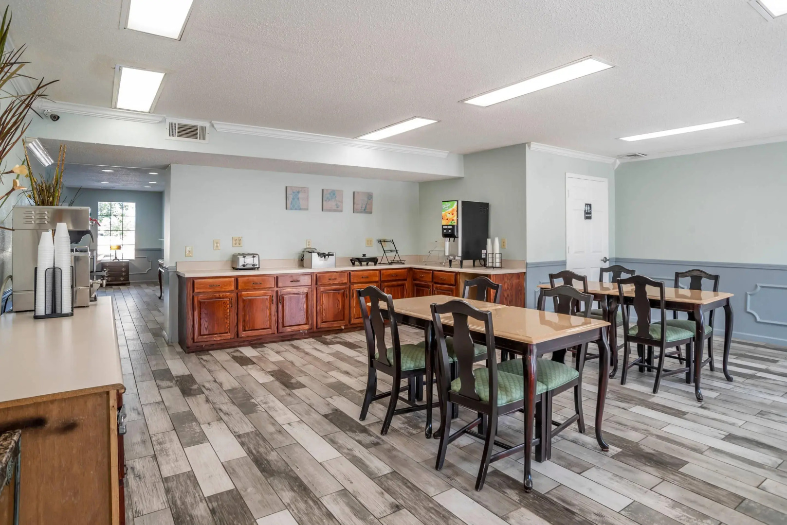 Econo Lodge Tupelo Barnes Crossing