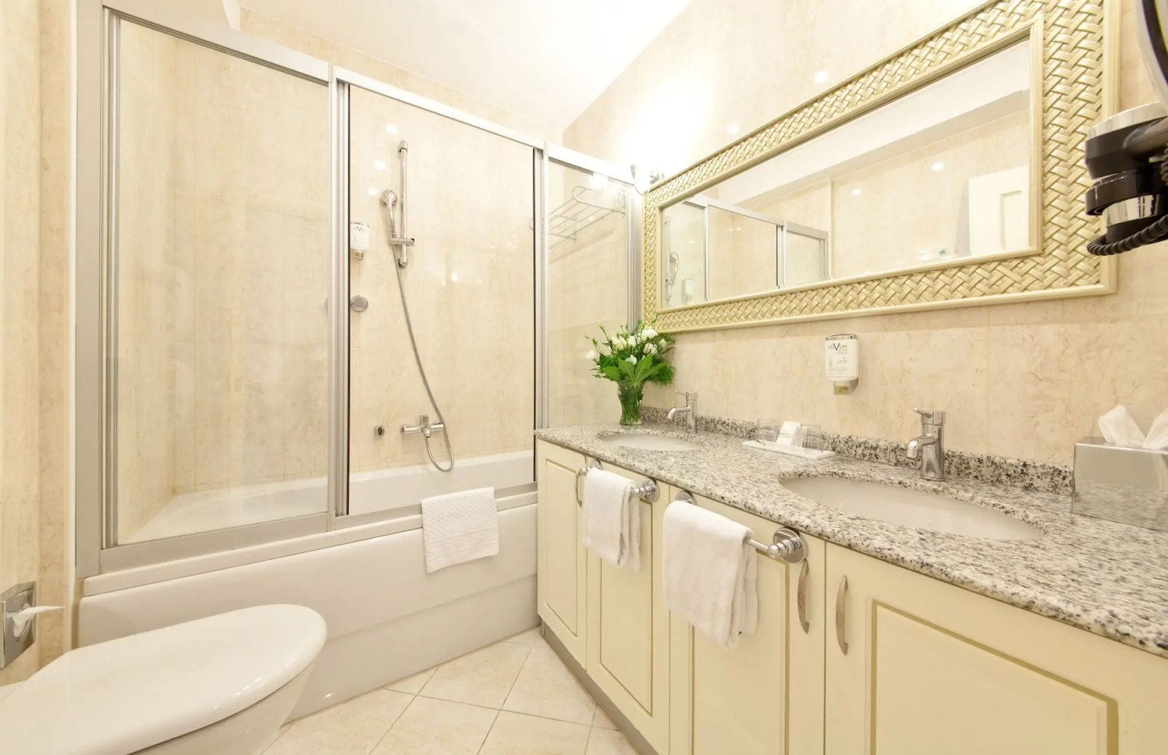 Отель Unique Dortmund